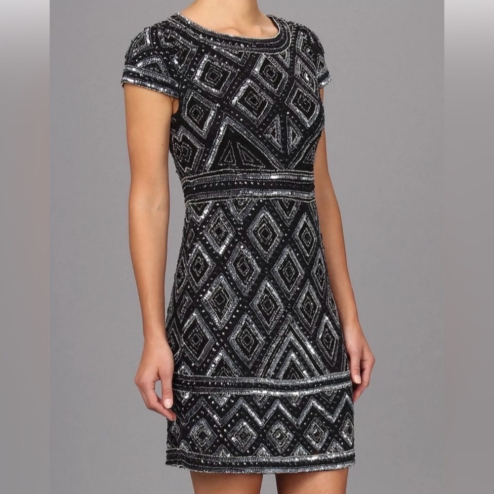 Adriana Papell Sequin Beaded Short Sleeve Dress in Black/Silver Size 10 NWT